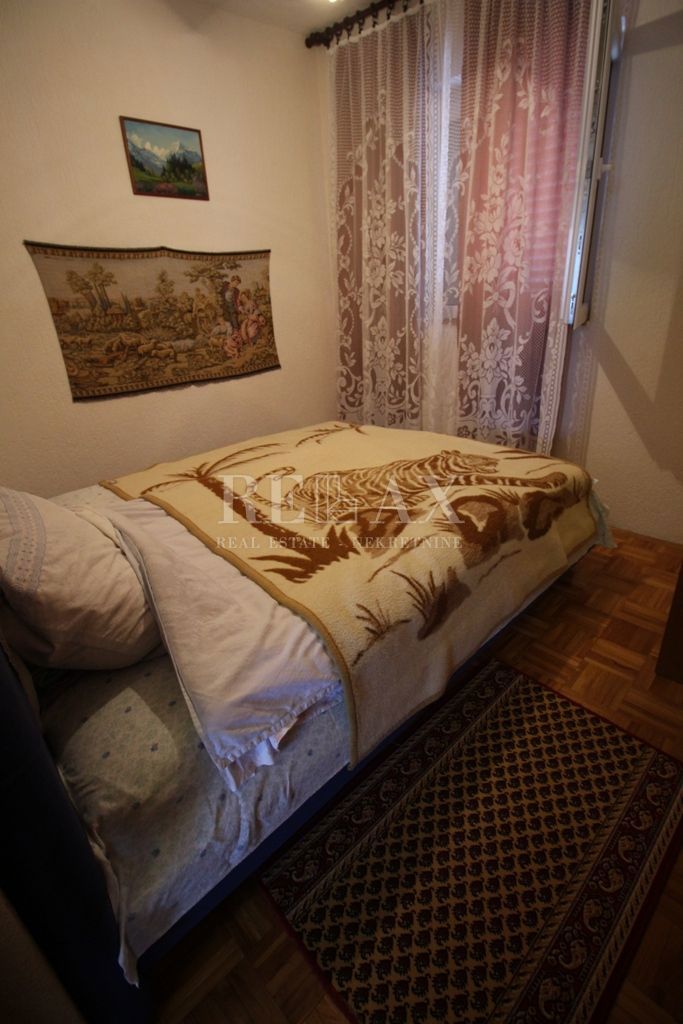 SENJ - Družinska hiša