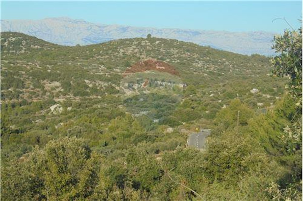 CENOVNO DOSTOPNE!! Kmetijsko zemljišče, otok HVAR, pogled na morje!!!