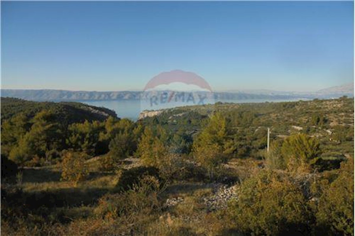 CENOVNO DOSTOPNE!! Kmetijsko zemljišče, otok HVAR, pogled na morje!!!