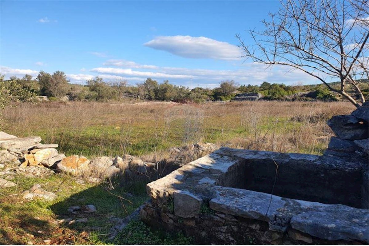 EKSKLUZIVNO, kmetijsko zemljišče, Vrboska, otok Hvar