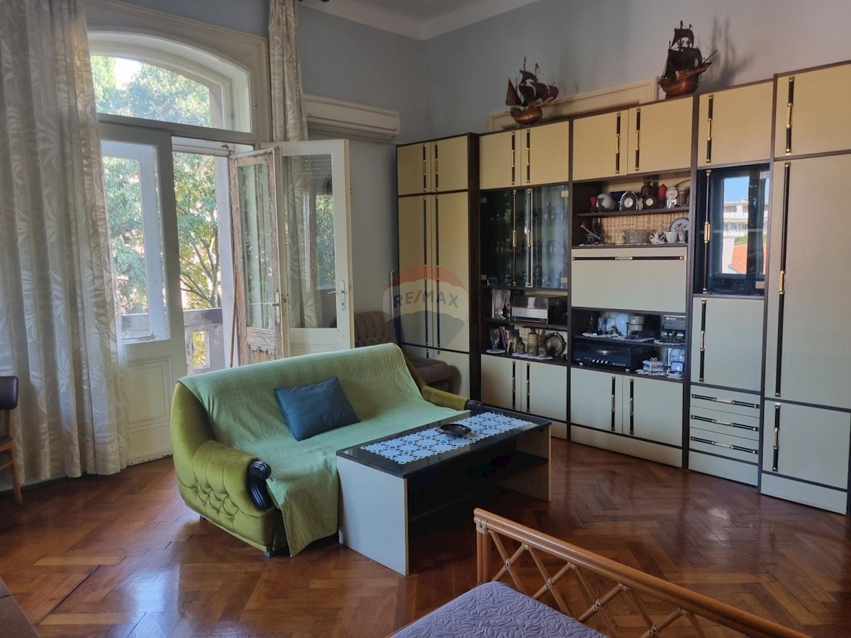 Stanovanje/Apartma Centar, Pula, 161m2