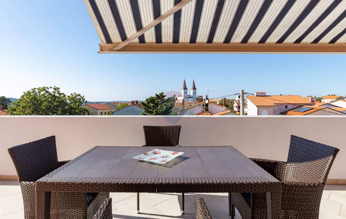 Hiša Medulin, 900m2