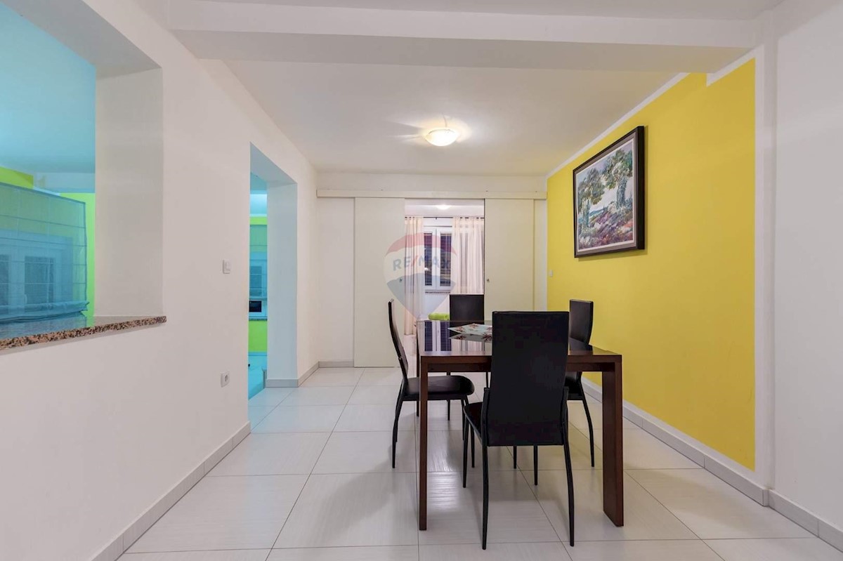 Hiša Medulin, 900m2