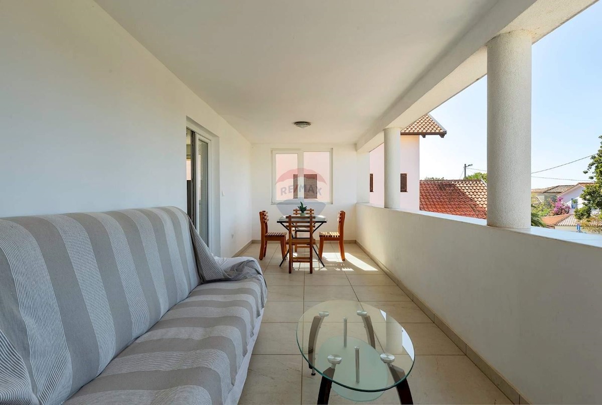 Hiša Medulin, 900m2