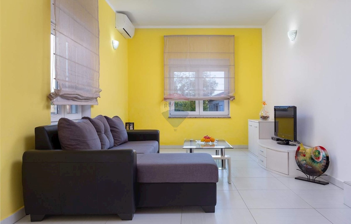 Hiša Medulin, 900m2