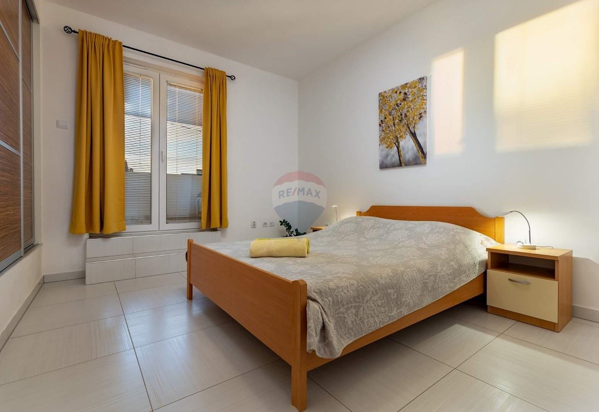 Hiša Medulin, 900m2
