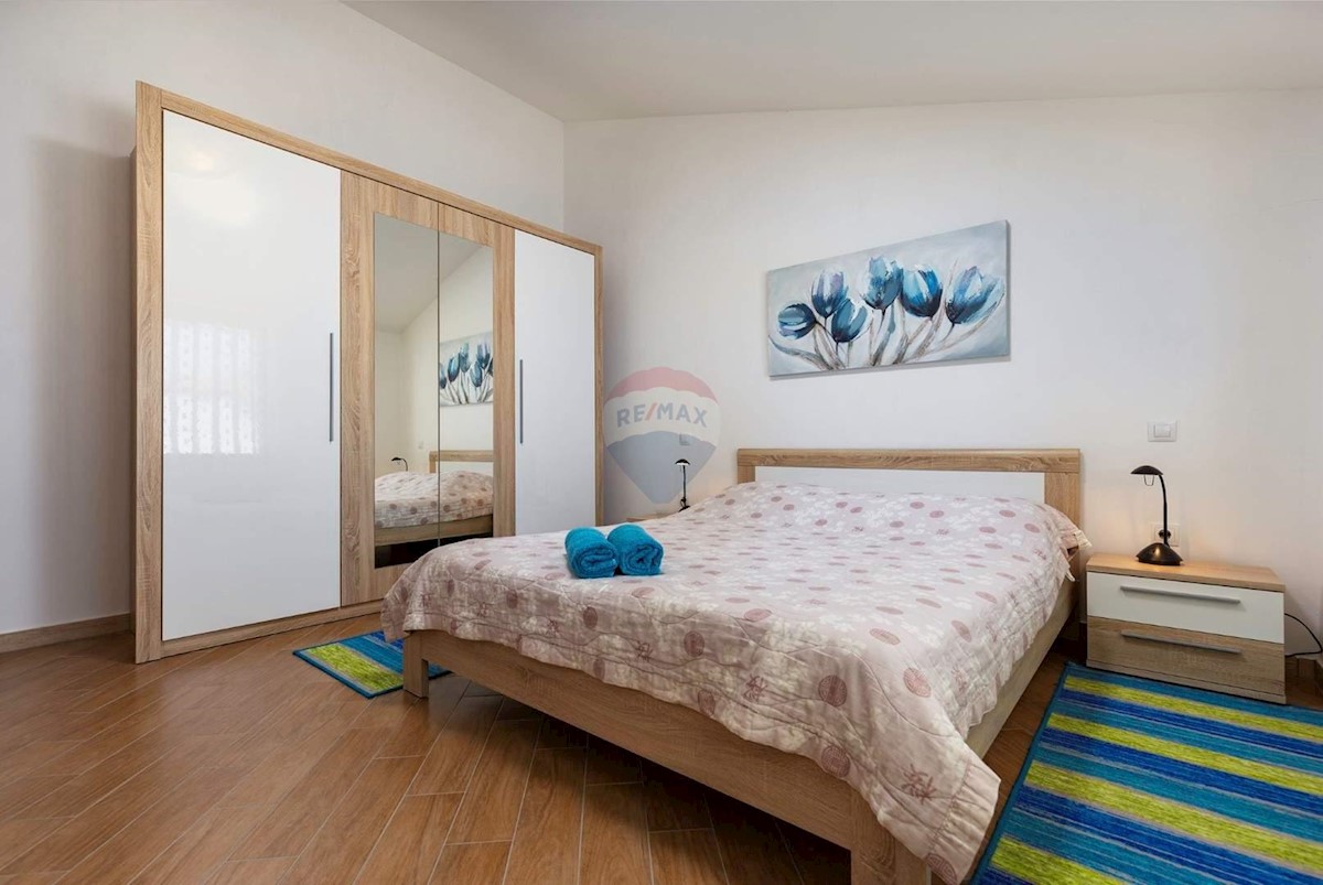 Hiša Medulin, 900m2
