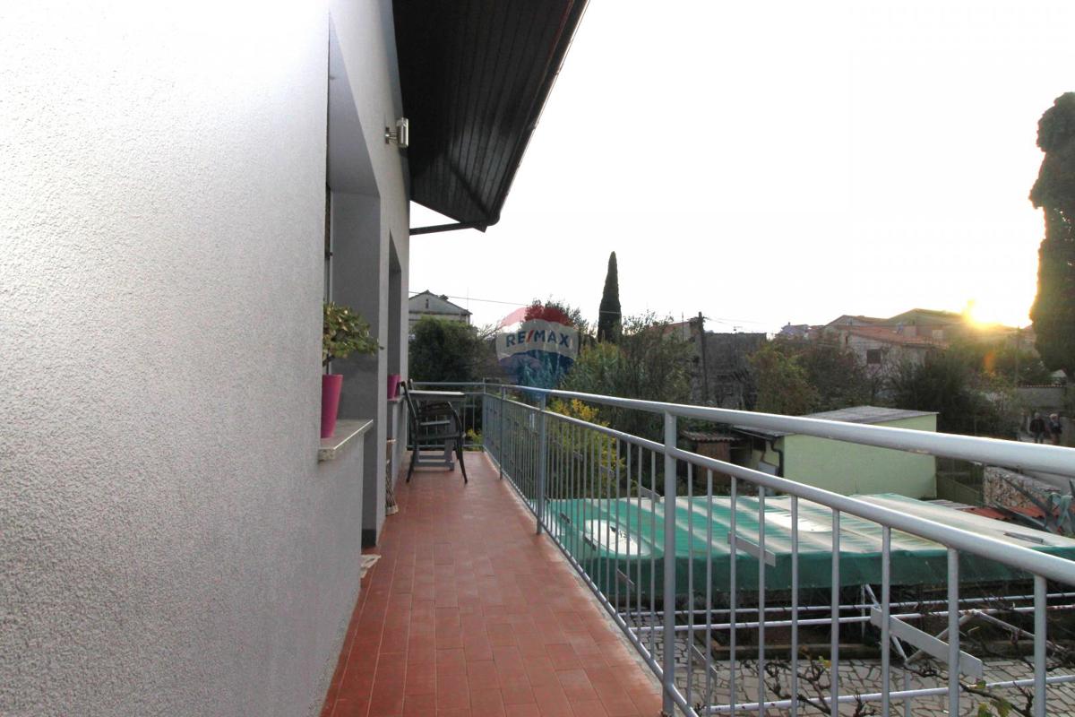 Stanovanje/Apartma Kaštanjer, Pula, 120,59m2