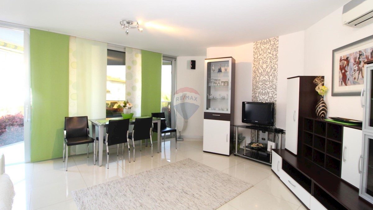 Stanovanje/Apartma Novigrad, 61,75m2