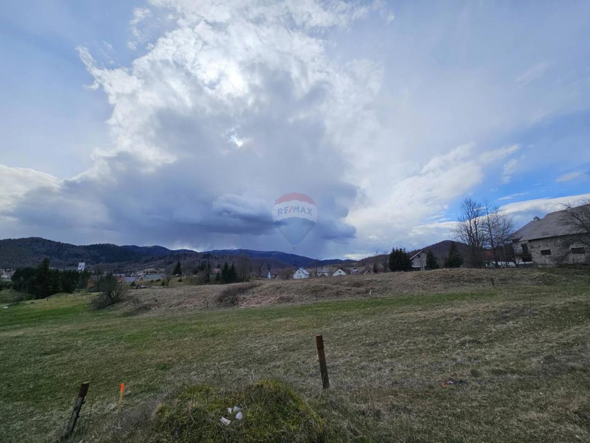 Stavbno zemljišče Mrkopalj, 551m2