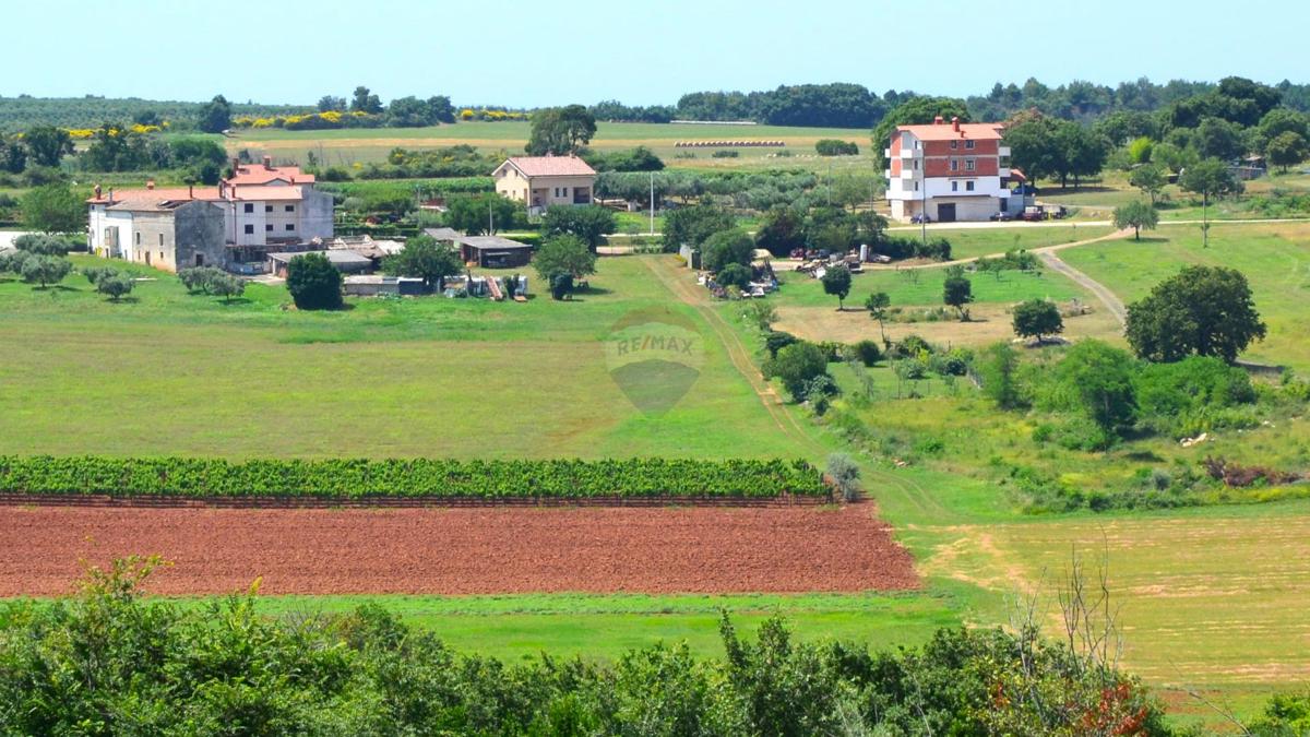 Stavbno zemljišče Crveni Vrh, Umag, 629m2