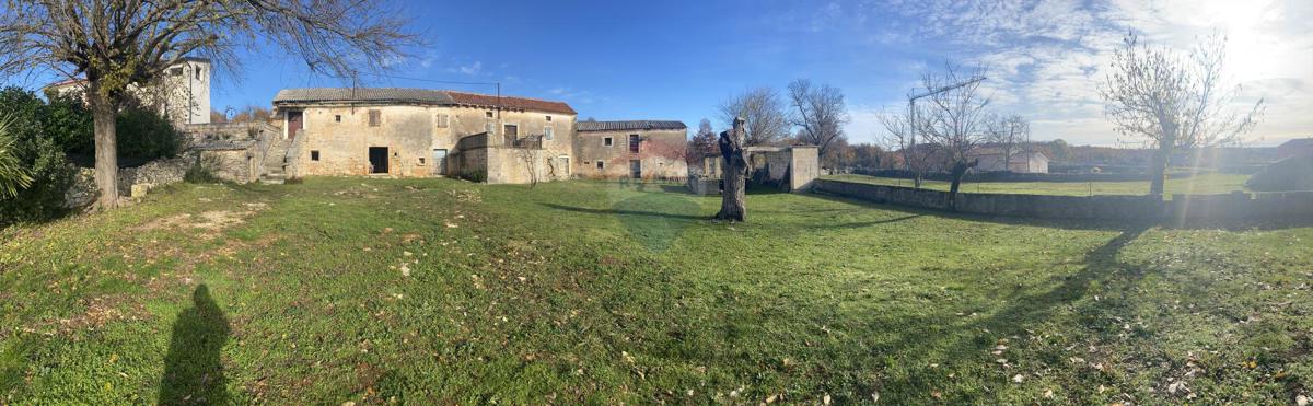 Hiša Tinjan, 350m2