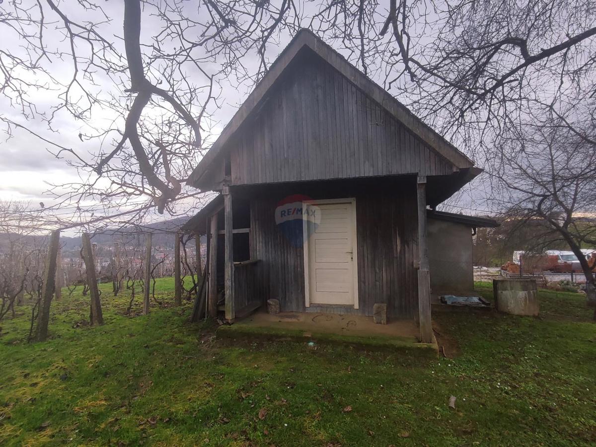 Stavbno zemljišče Duga Resa, 1.930m2
