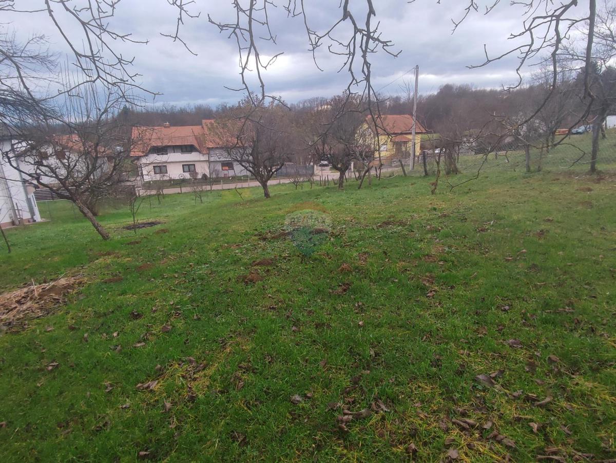 Stavbno zemljišče Duga Resa, 1.930m2