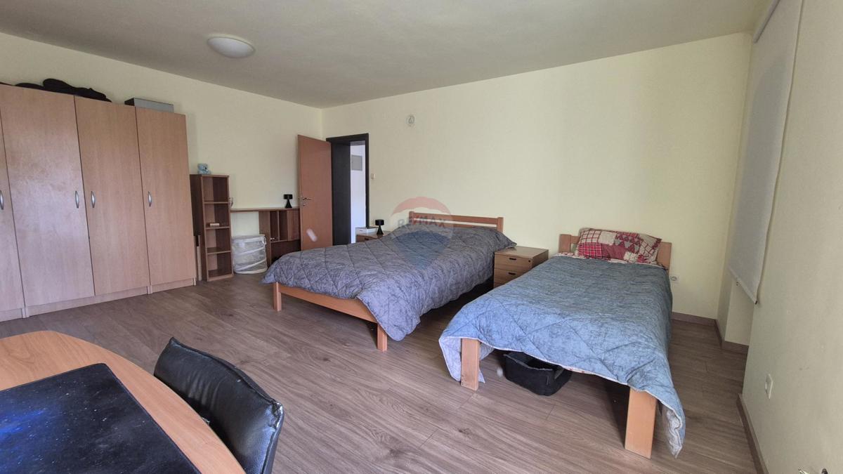 Hiša Kanfanar, 310m2