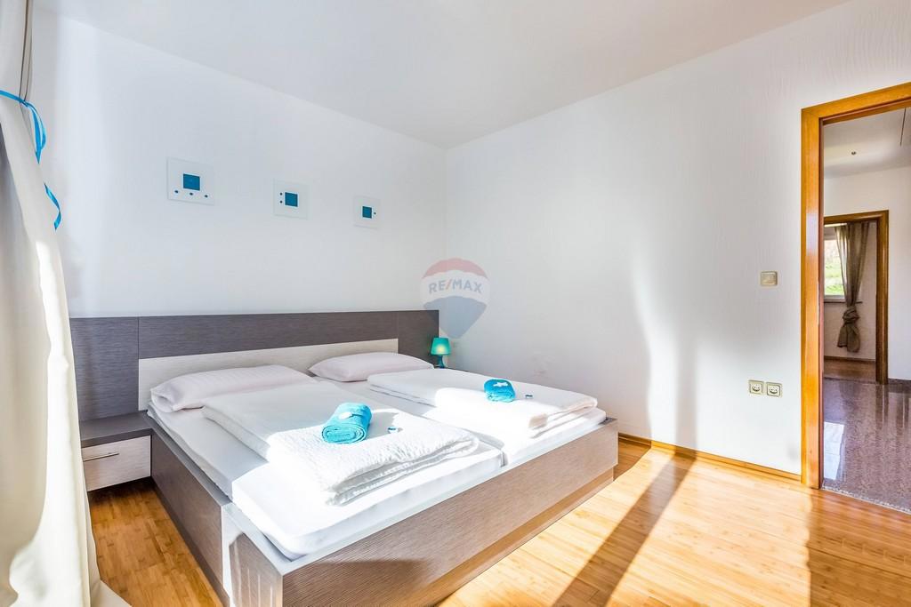 Hiša Dramalj, Crikvenica, 200m2