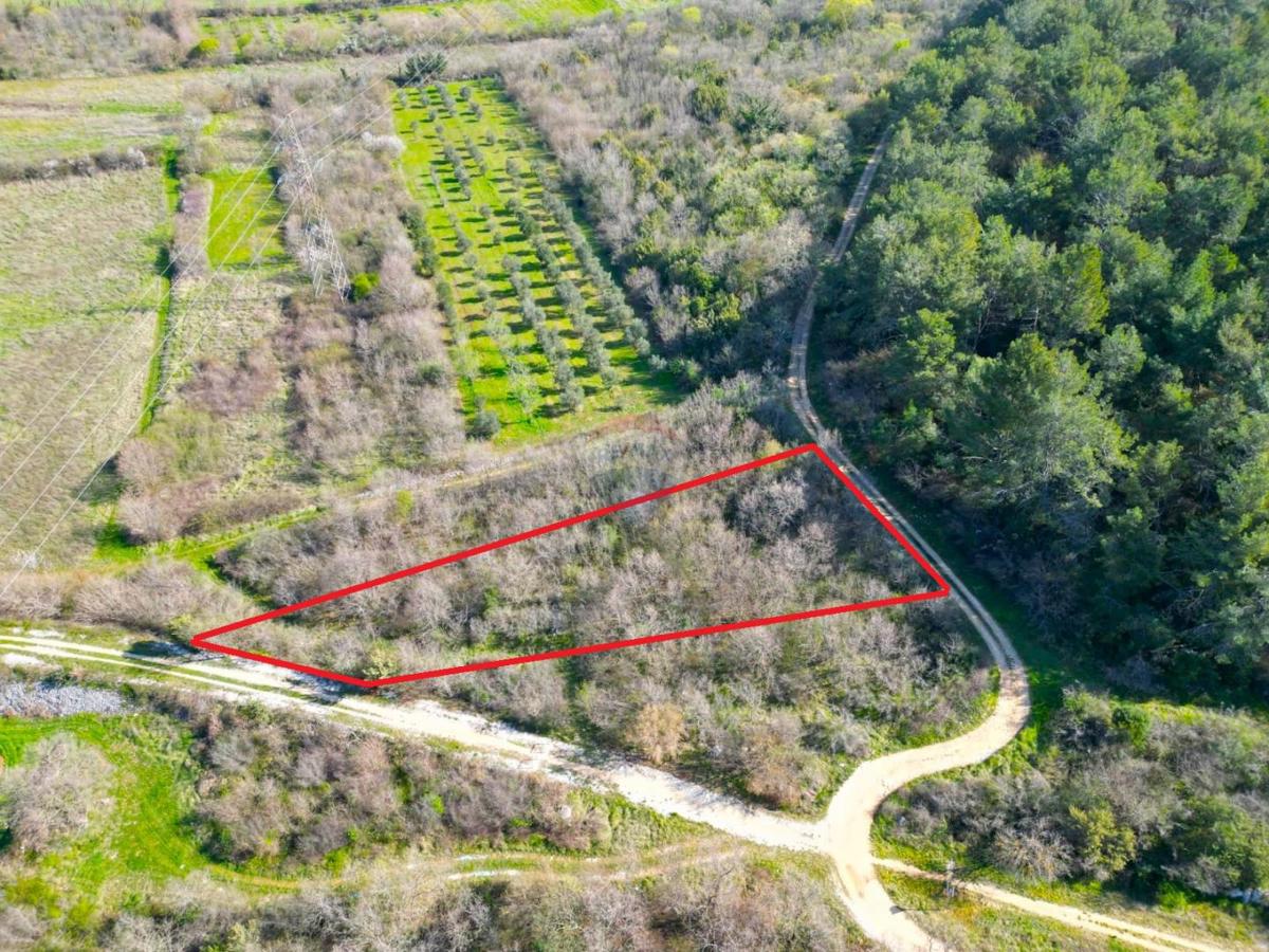 Stavbno zemljišče Rovinjsko Selo, Rovinj, 1.820m2