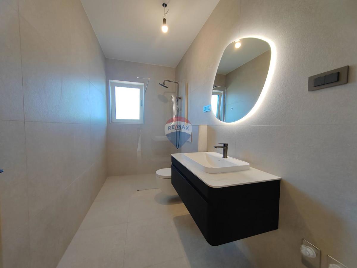 Hiša Malinska, Malinska-Dubašnica, 111m2