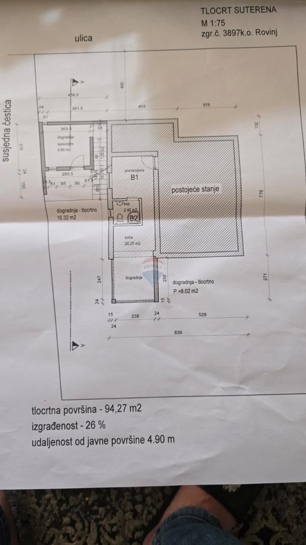 Rovinj, Borik - polovica hiše na odlični lokaciji 300 m od plaže