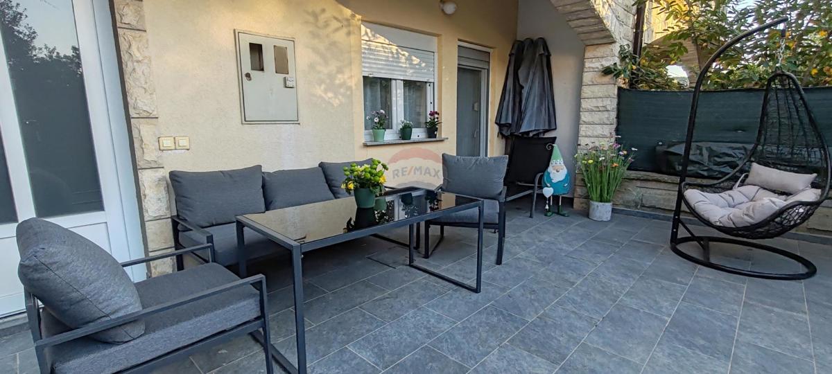 Stanovanje/Apartma Supetarska Draga, Rab, 84m2