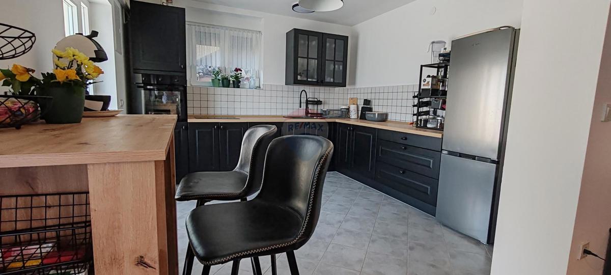 Stanovanje/Apartma Supetarska Draga, Rab, 84m2