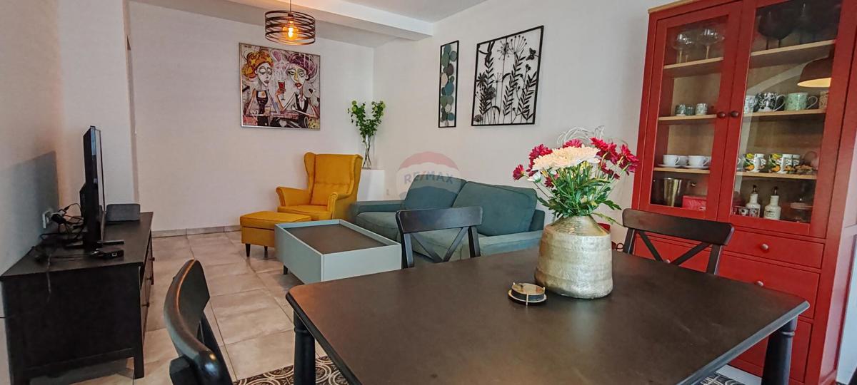 Stanovanje/Apartma Supetarska Draga, Rab, 84m2