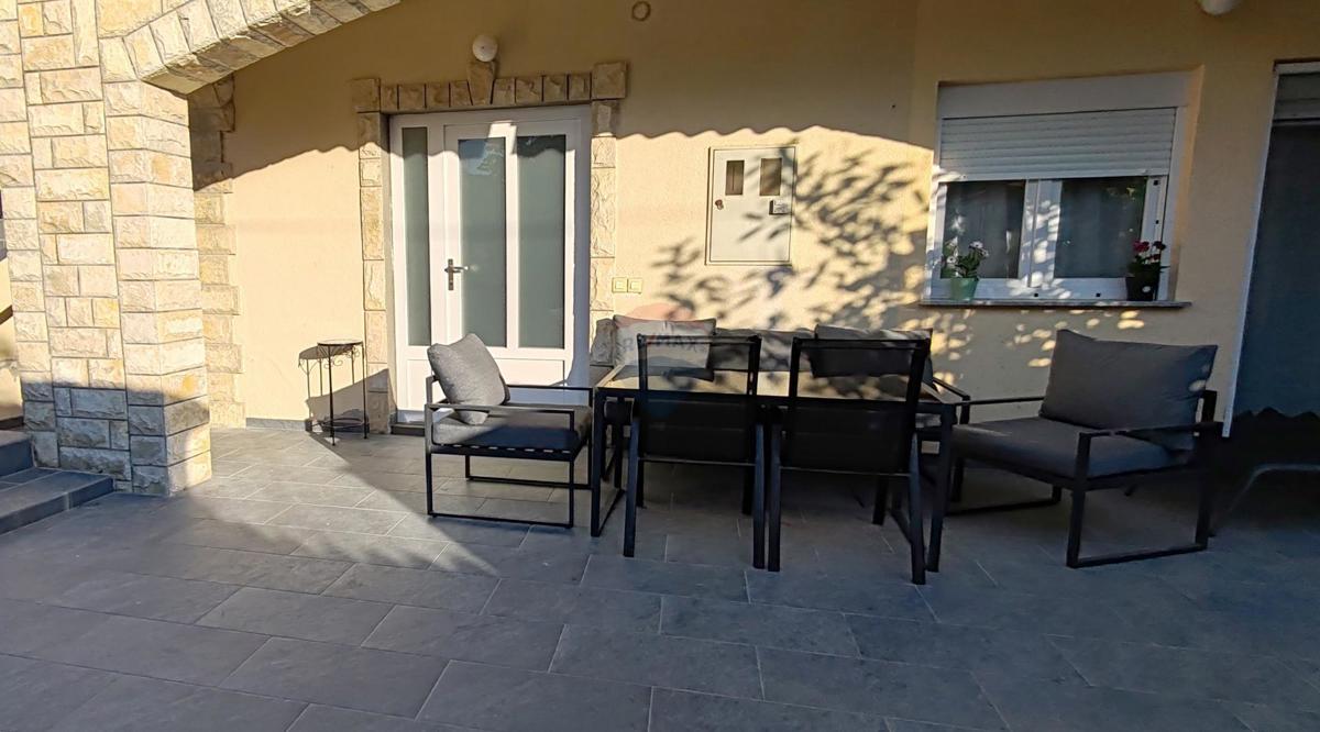Stanovanje/Apartma Supetarska Draga, Rab, 84m2