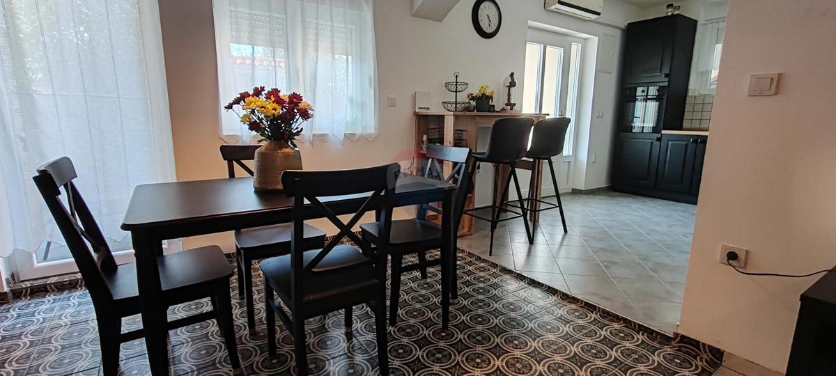 Stanovanje/Apartma Supetarska Draga, Rab, 84m2