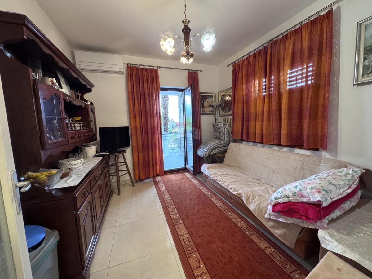 Hiša Malinska, Malinska-Dubašnica, 332m2