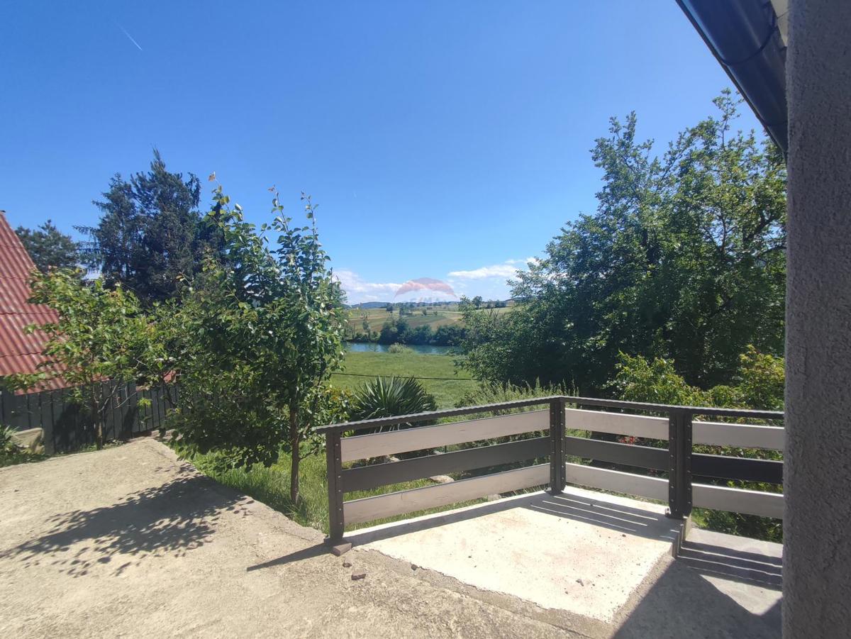 Hiša Cerovac Vukmanićki, Karlovac - Okolica, 68m2