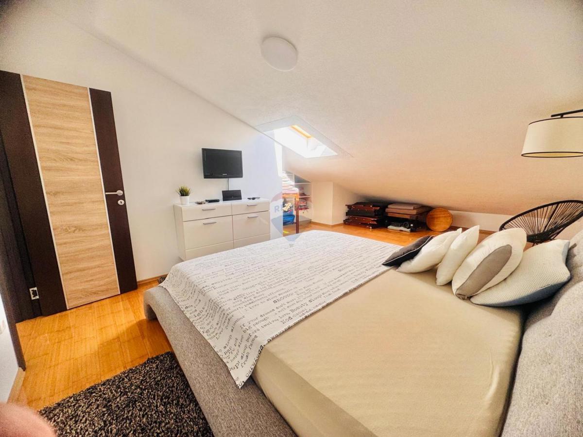Stanovanje/Apartma Crikvenica, 162m2