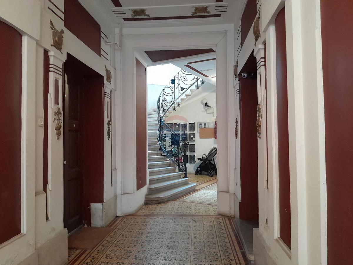 Stanovanje/Apartma Arsenal, Pula, 147,27m2