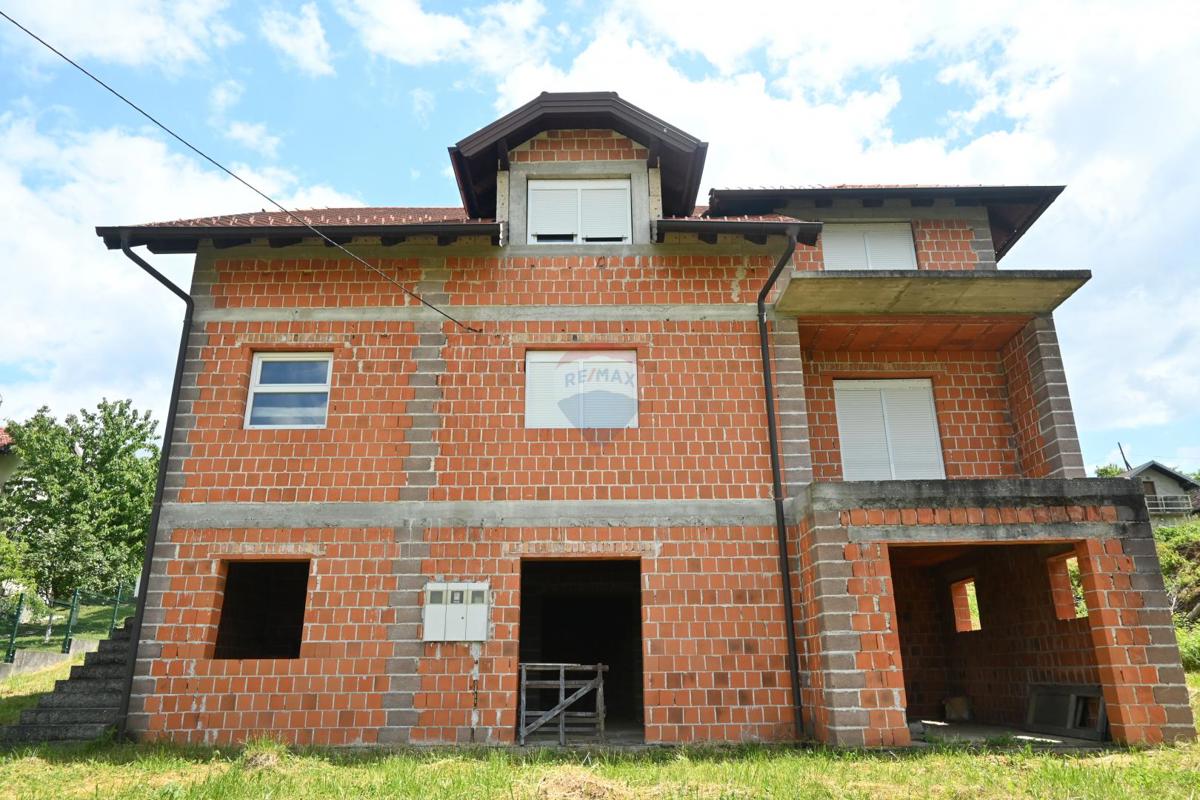 Hiša Vugrovec Donji, Sesvete, 335m2