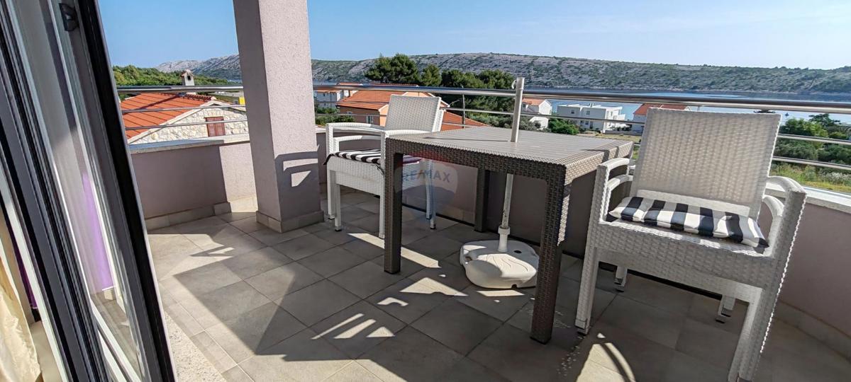 Stanovanje/Apartma Barbat na Rabu, Rab, 95m2