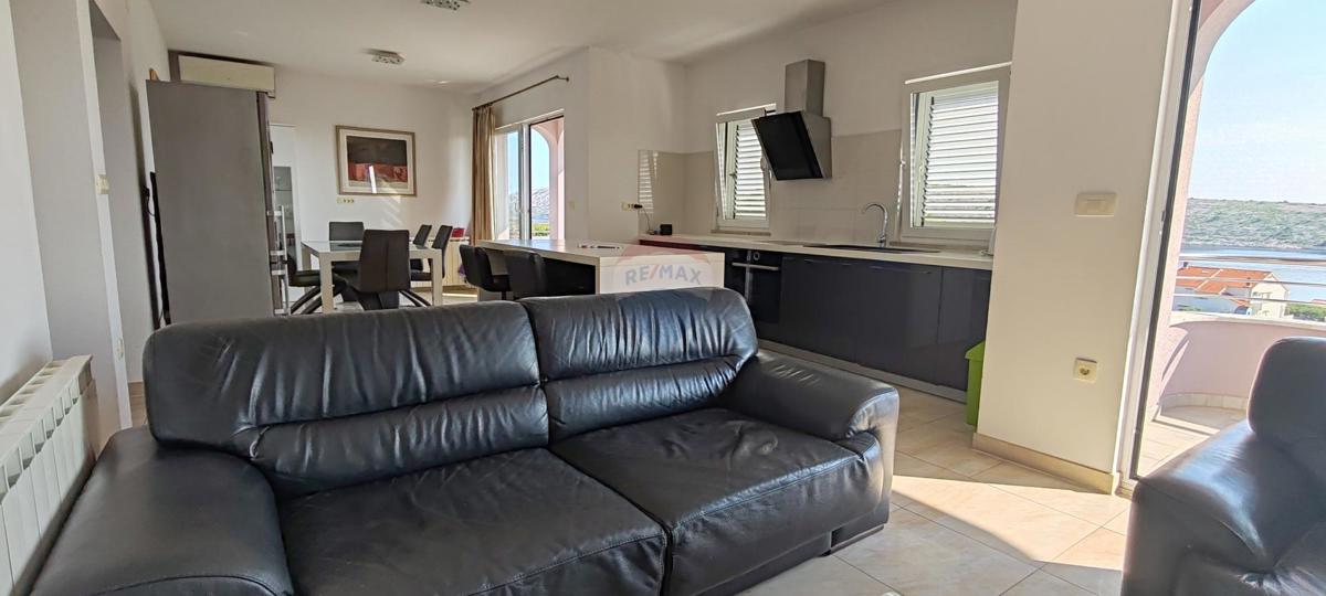 Stanovanje/Apartma Barbat na Rabu, Rab, 95m2