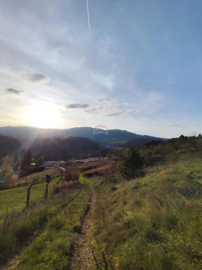 Stavbno zemljišče Moravice, Vrbovsko, 1.640m2