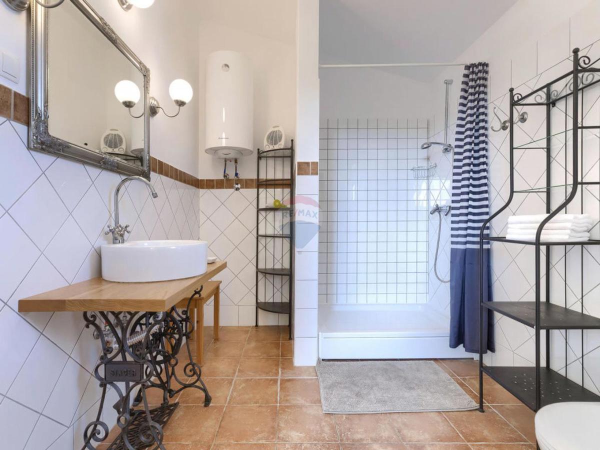 Istra, Svetvinčenat – Čudovita vila z bazenom