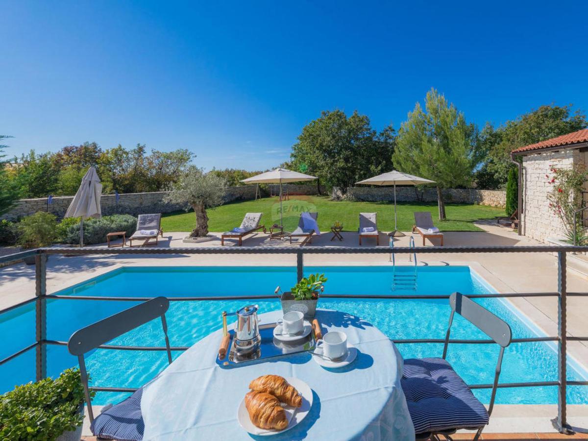 Istra, Svetvinčenat – Čudovita vila z bazenom
