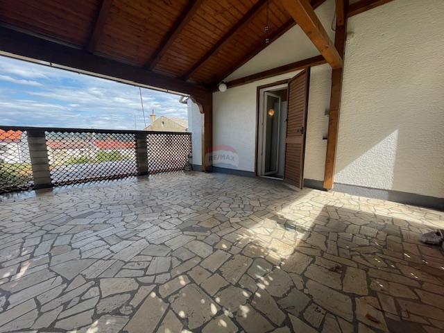 Otok KRK - PUNAT, OČARLJIVA KAMNITA HIŠA - 100 m OD MORJA!