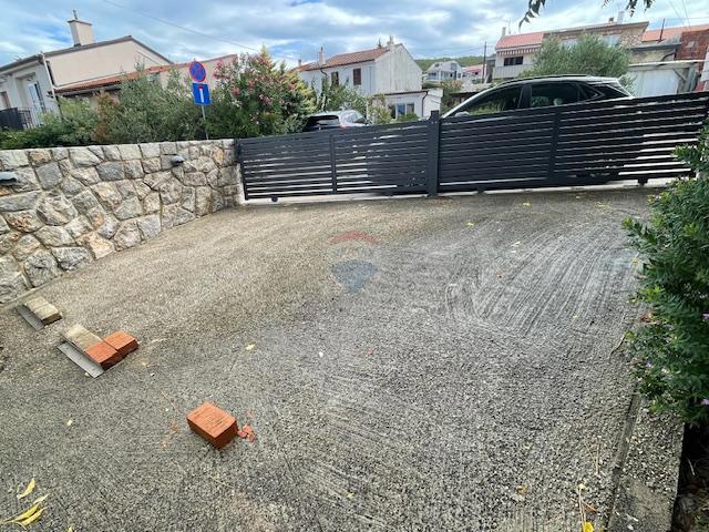 Otok KRK - PUNAT, OČARLJIVA KAMNITA HIŠA - 100 m OD MORJA!