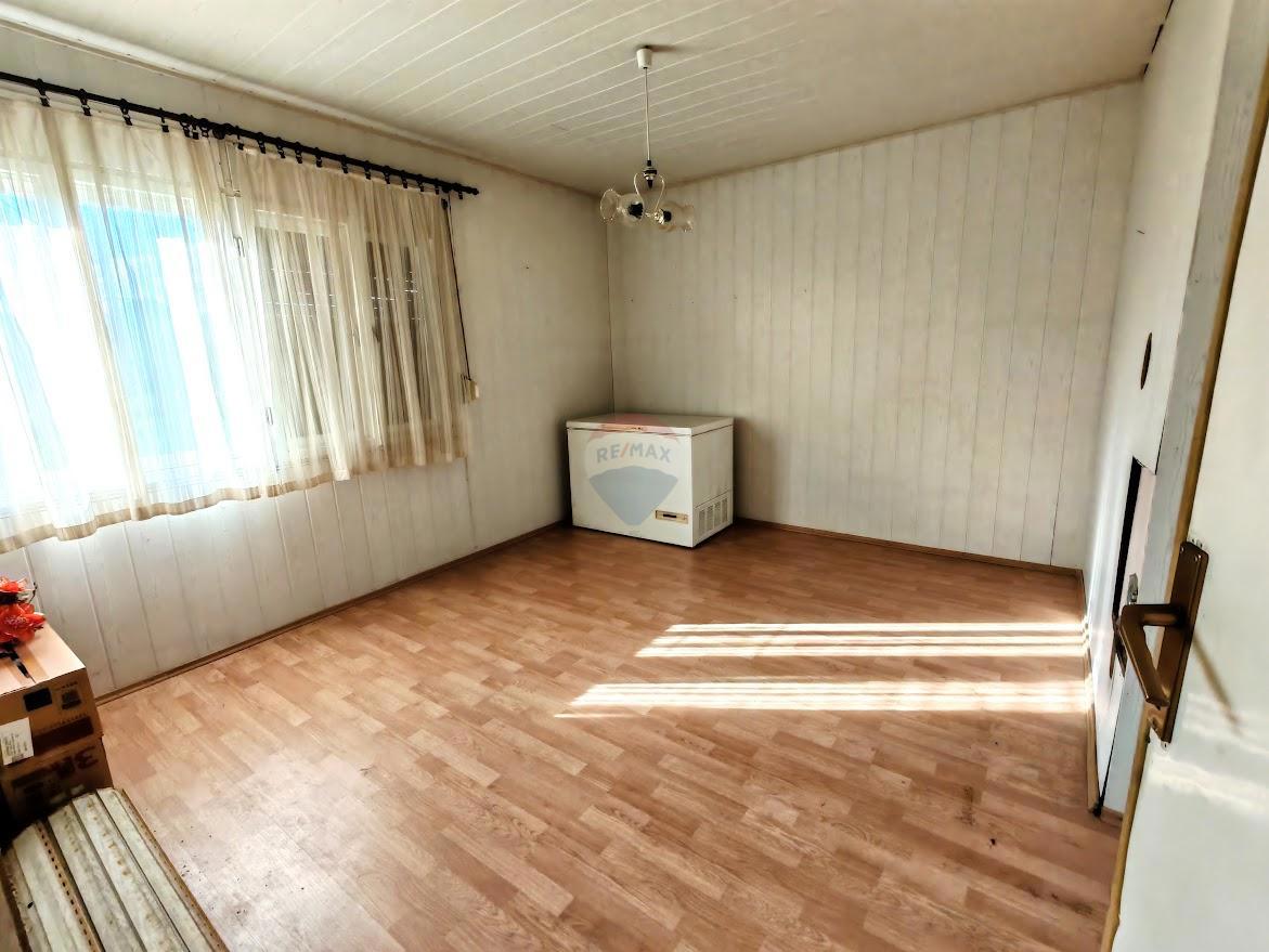 Hiša Duga Resa, 93m2