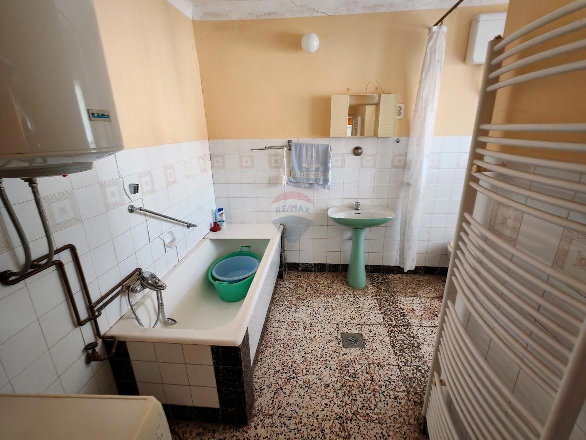 Hiša Duga Resa, 93m2