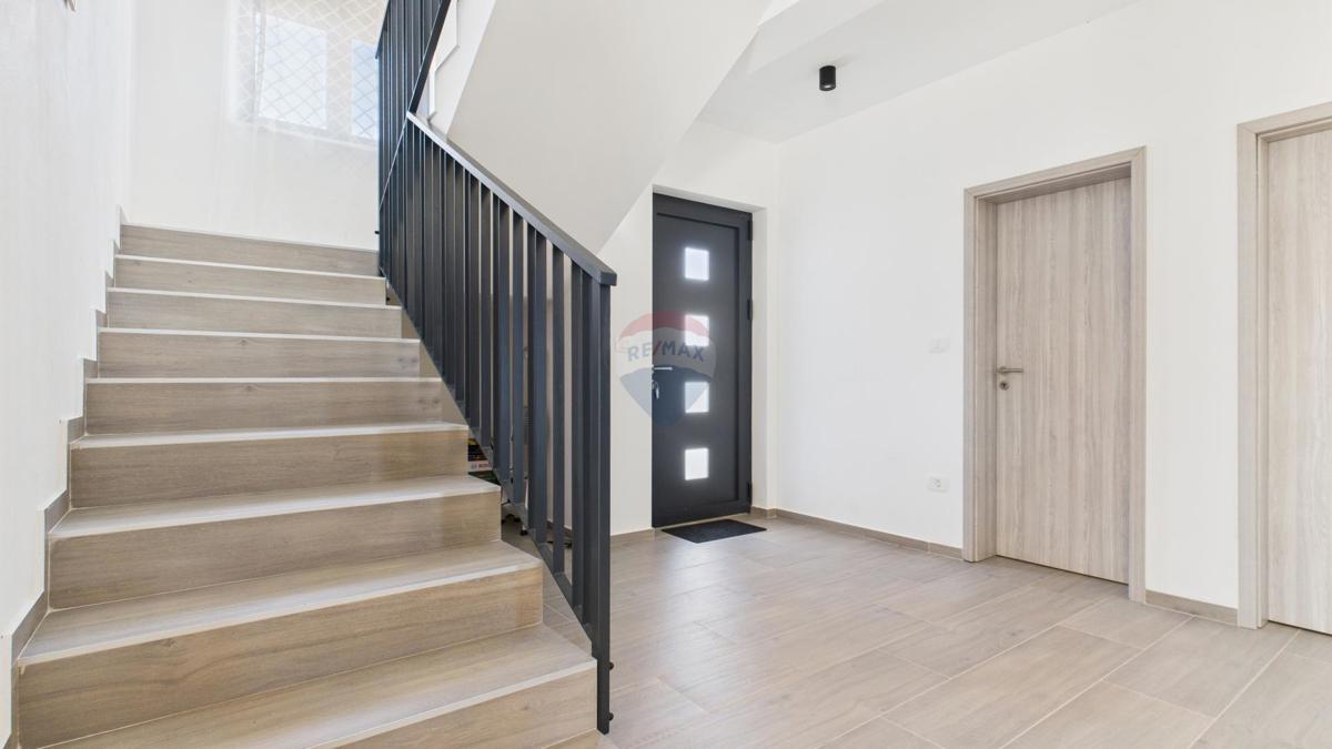 Hiša Rovinjsko Selo, Rovinj, 200m2