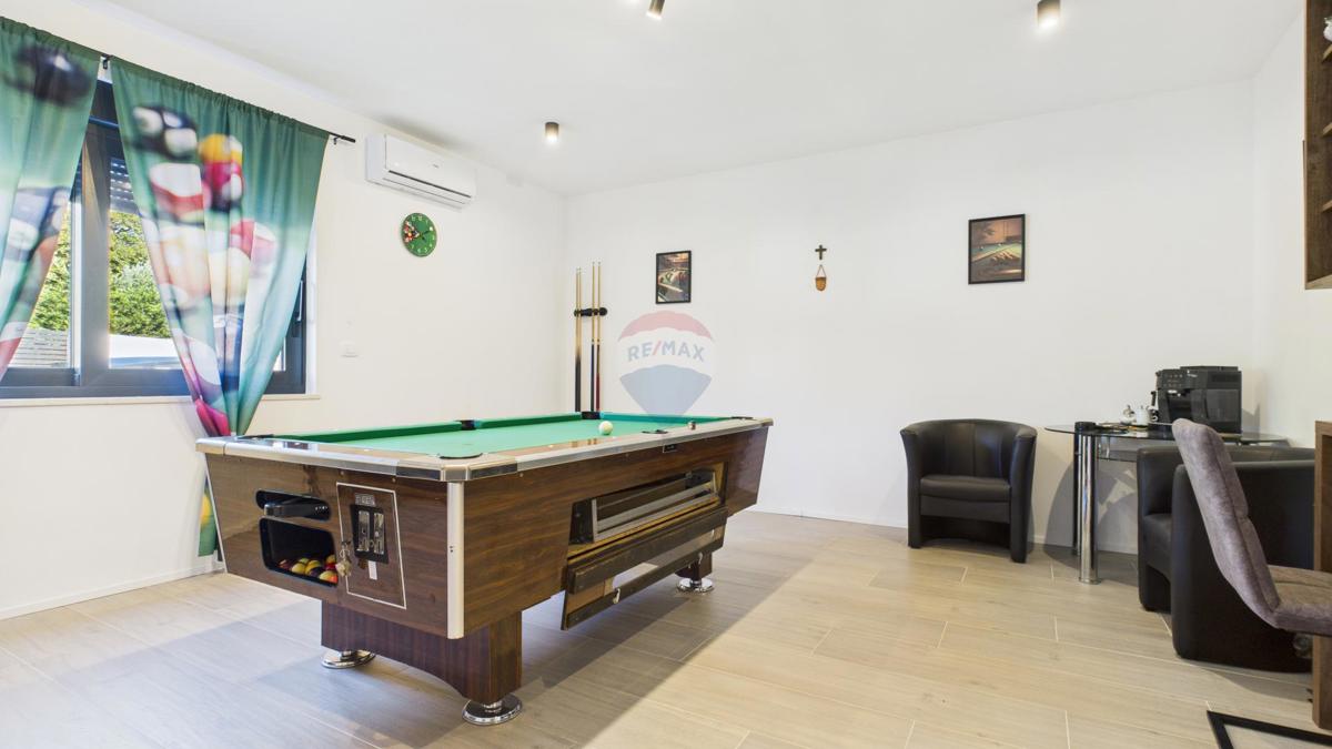 Hiša Rovinjsko Selo, Rovinj, 200m2