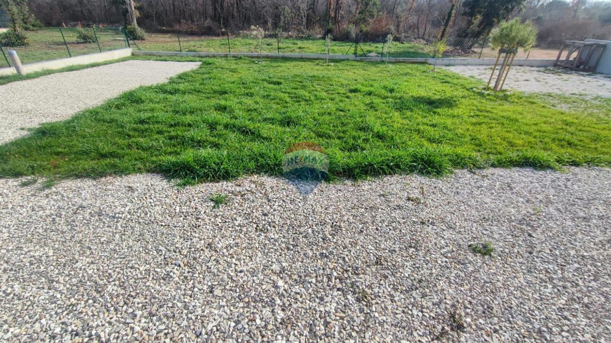 Stavbno zemljišče Peroj, Vodnjan, 405m2