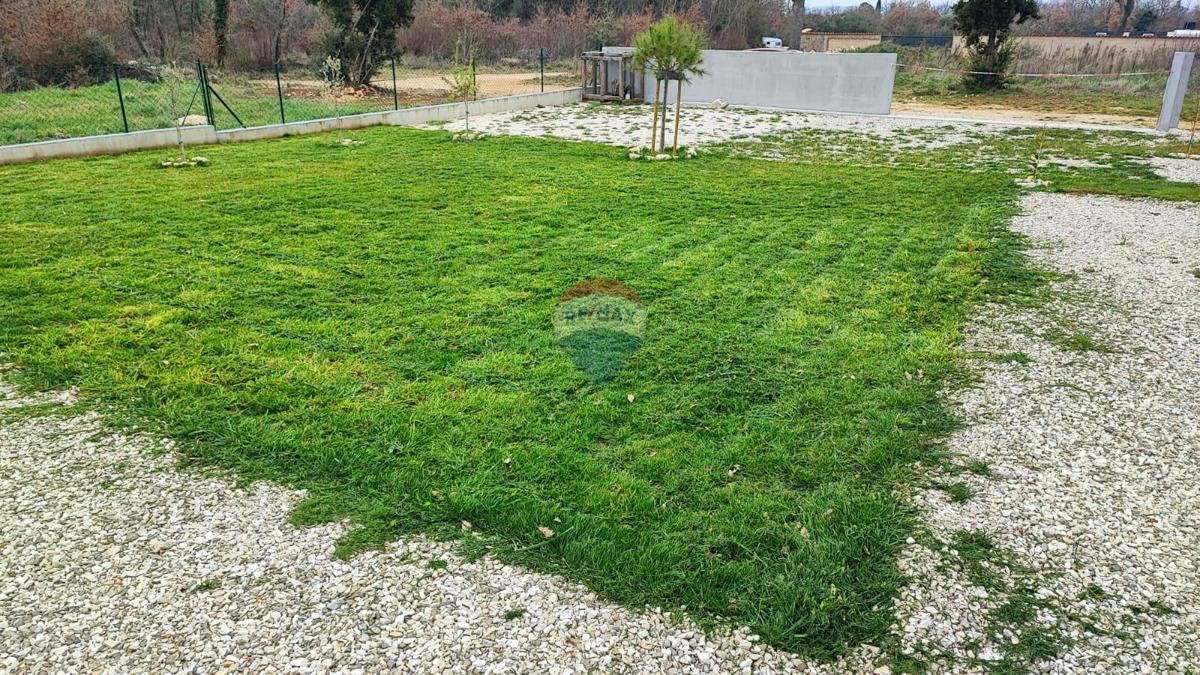 Stavbno zemljišče Peroj, Vodnjan, 405m2