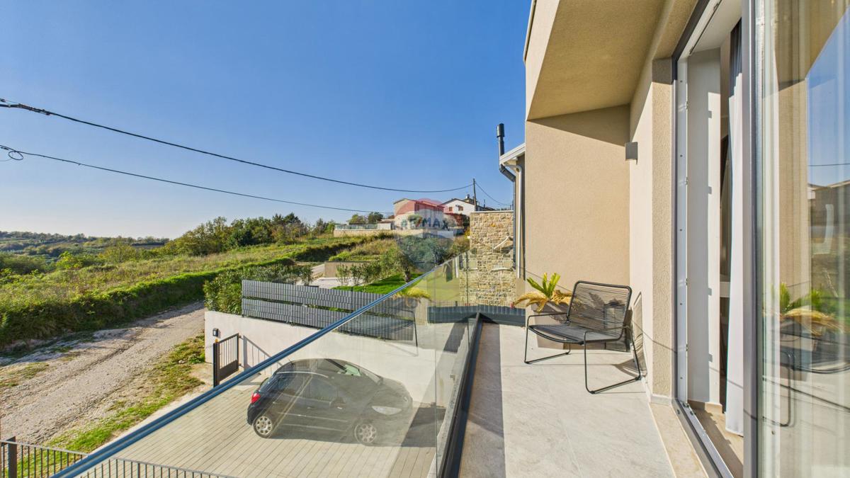 Hiša Krasica, Buje, 85m2