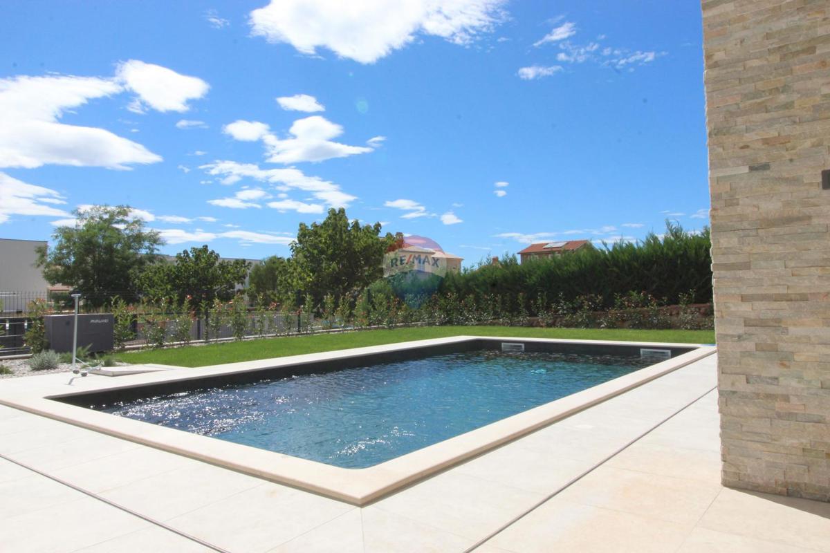 Hiša Kaštelir, Kaštelir-Labinci, 220m2