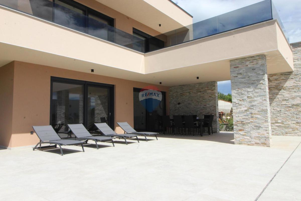 Hiša Kaštelir, Kaštelir-Labinci, 220m2