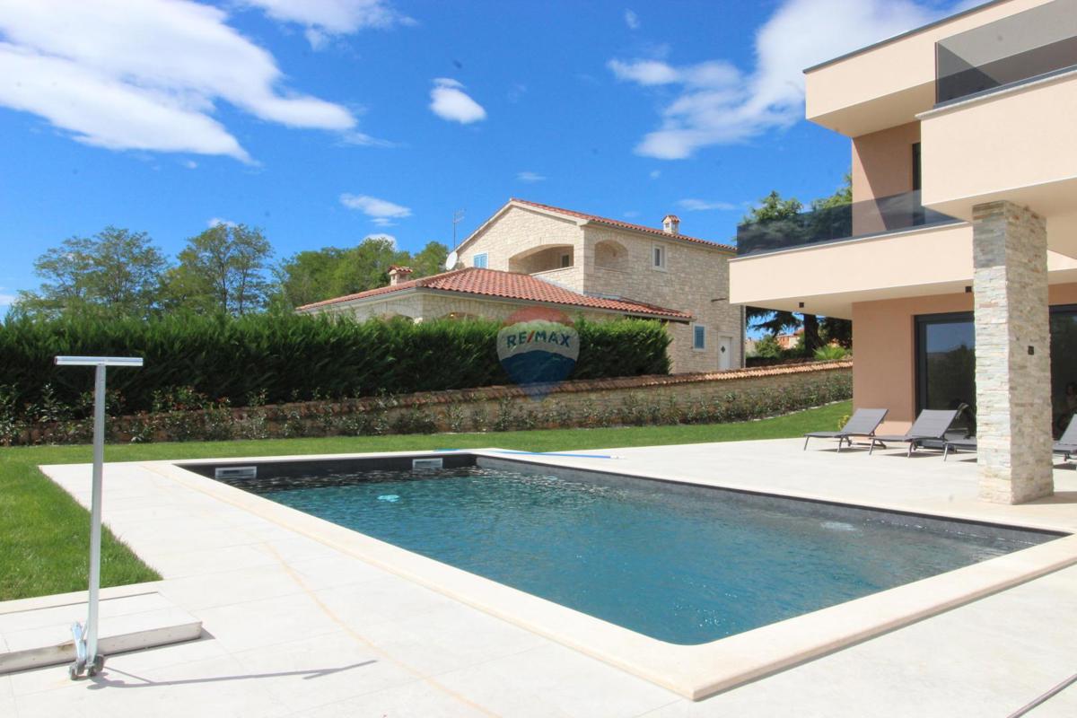 Hiša Kaštelir, Kaštelir-Labinci, 220m2